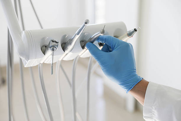 Professional Emergency Dentist technician working in Raceland, LA